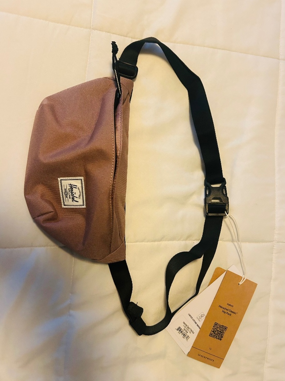 New with Tags Herschel Classic Hip Pack